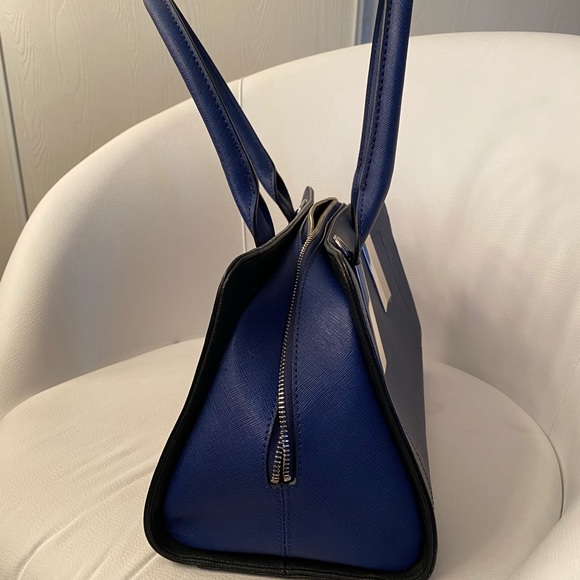 Calvin Klein Blue leather bag - Picture 3 of 7